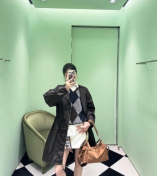 프라다 익스플로어 라지 핸드백(3color)