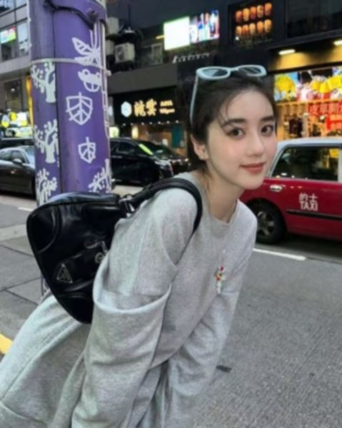 프라다 문 패딩 나파 레더 백(2color)
