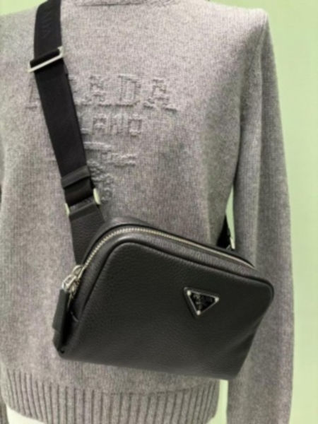 프라다 레더 숄더백