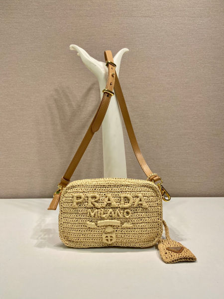 프라다 크로셰 숄더백