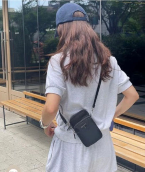 프라다 나일론 스마트폰 케이스
