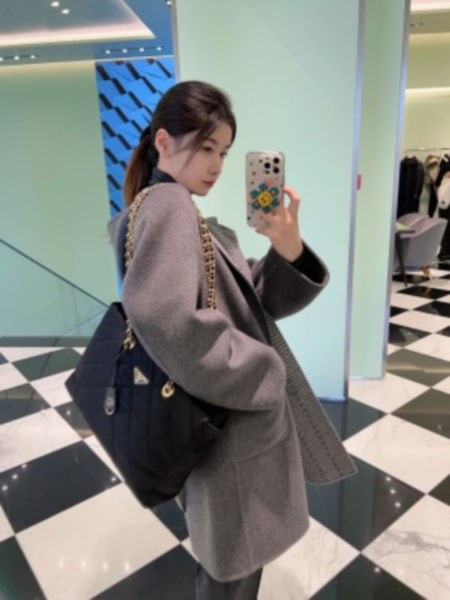 프라다 패딩 리나일론 라지 토트백
