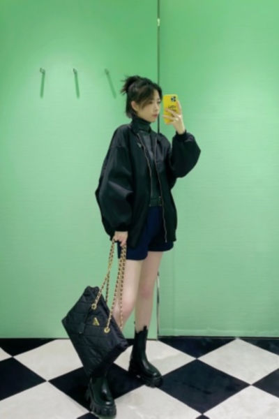 프라다 패딩 리나일론 라지 토트백