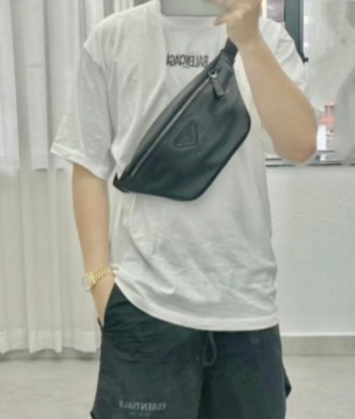 프라다 사피아노 힙색 벨트백