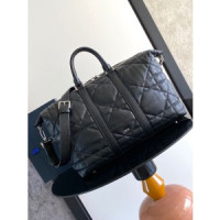 디올 위켄더 40 토트백