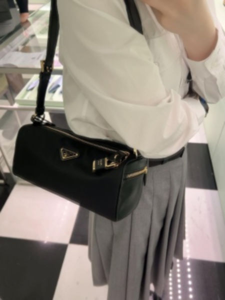 프라다 미디엄 리나일론 숄더백