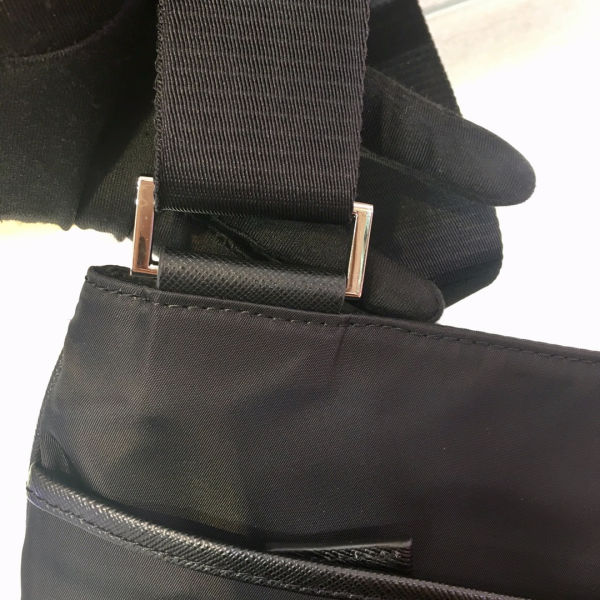 프라다 클래식 크로스백