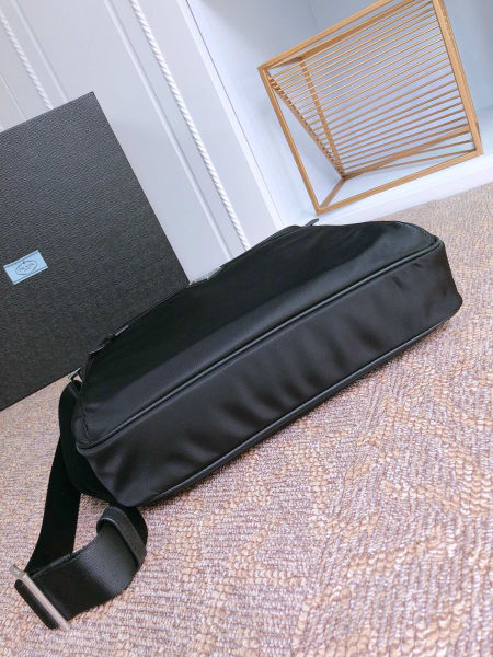 프라다 리나일론 크로스백