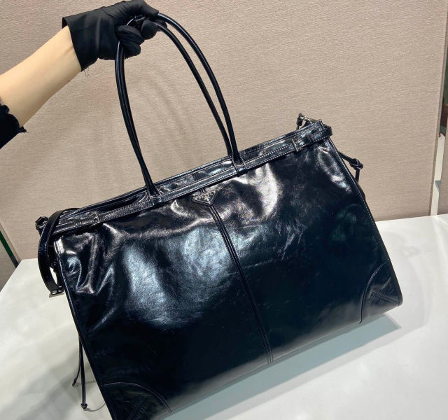 프라다 라지 토트백