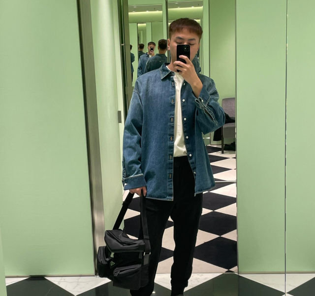 프라다 리나일론 삼각로고 숄더백