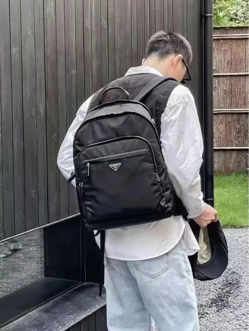 프라다 리나일론 사피아노 가죽 백팩