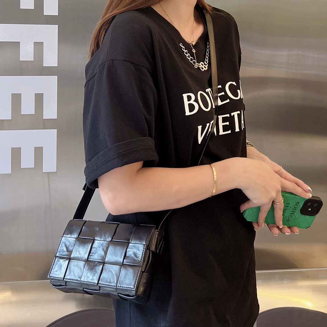 보테가 스몰 카세트백