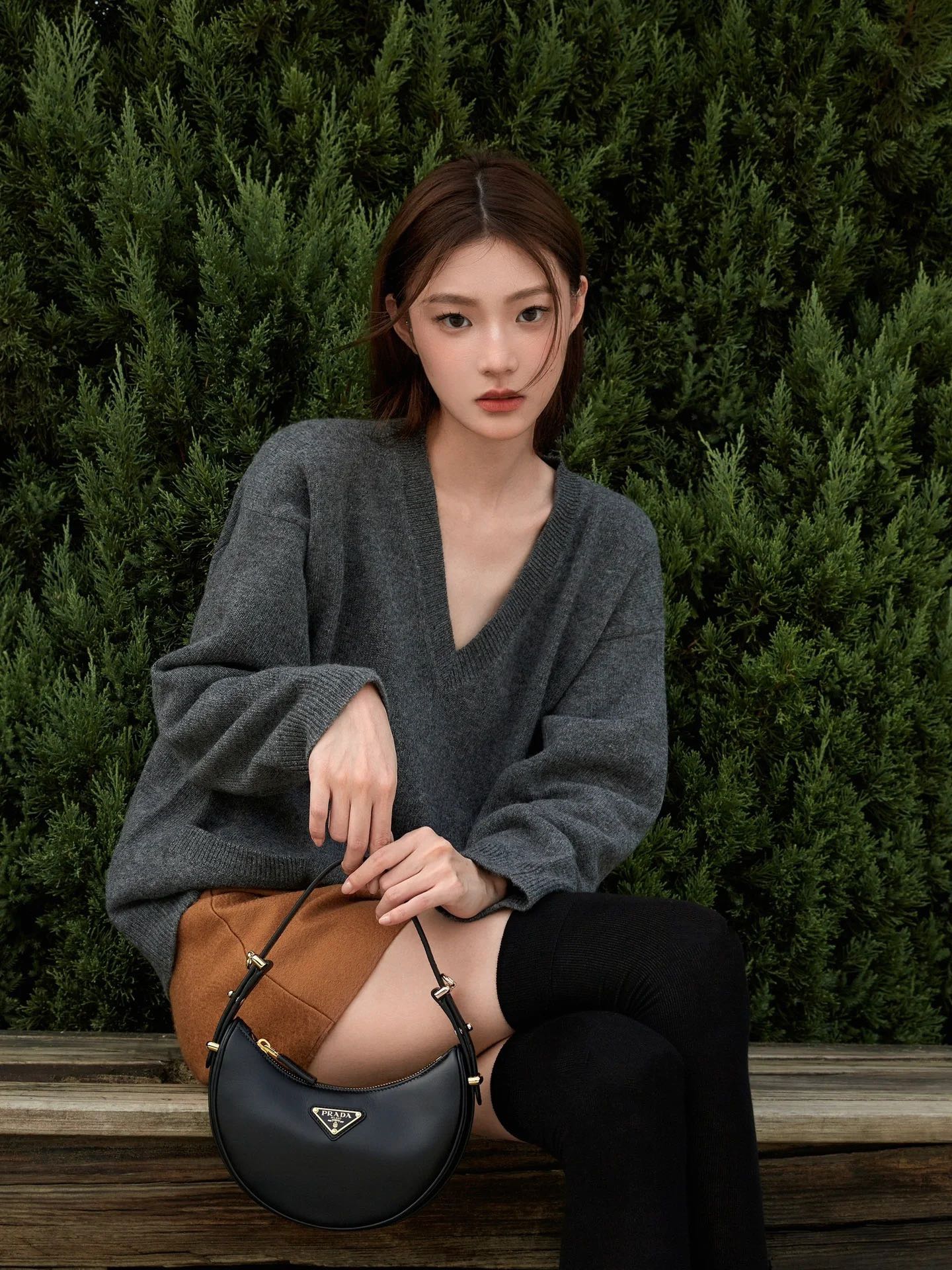 프라다 아르케 가죽 숄더백
