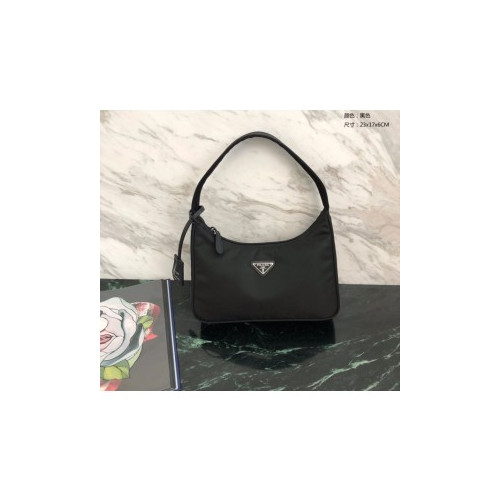 프라다 리에디션 리나일론 호보백