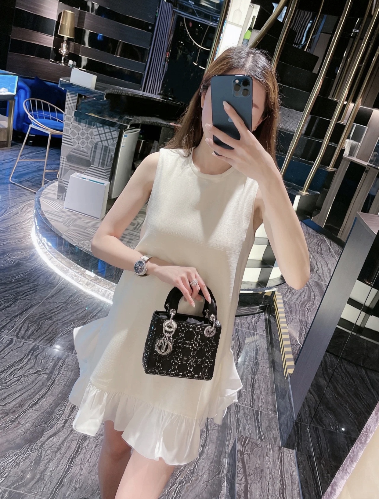 D. 레이디 디올 스톤 까나쥬 새틴백