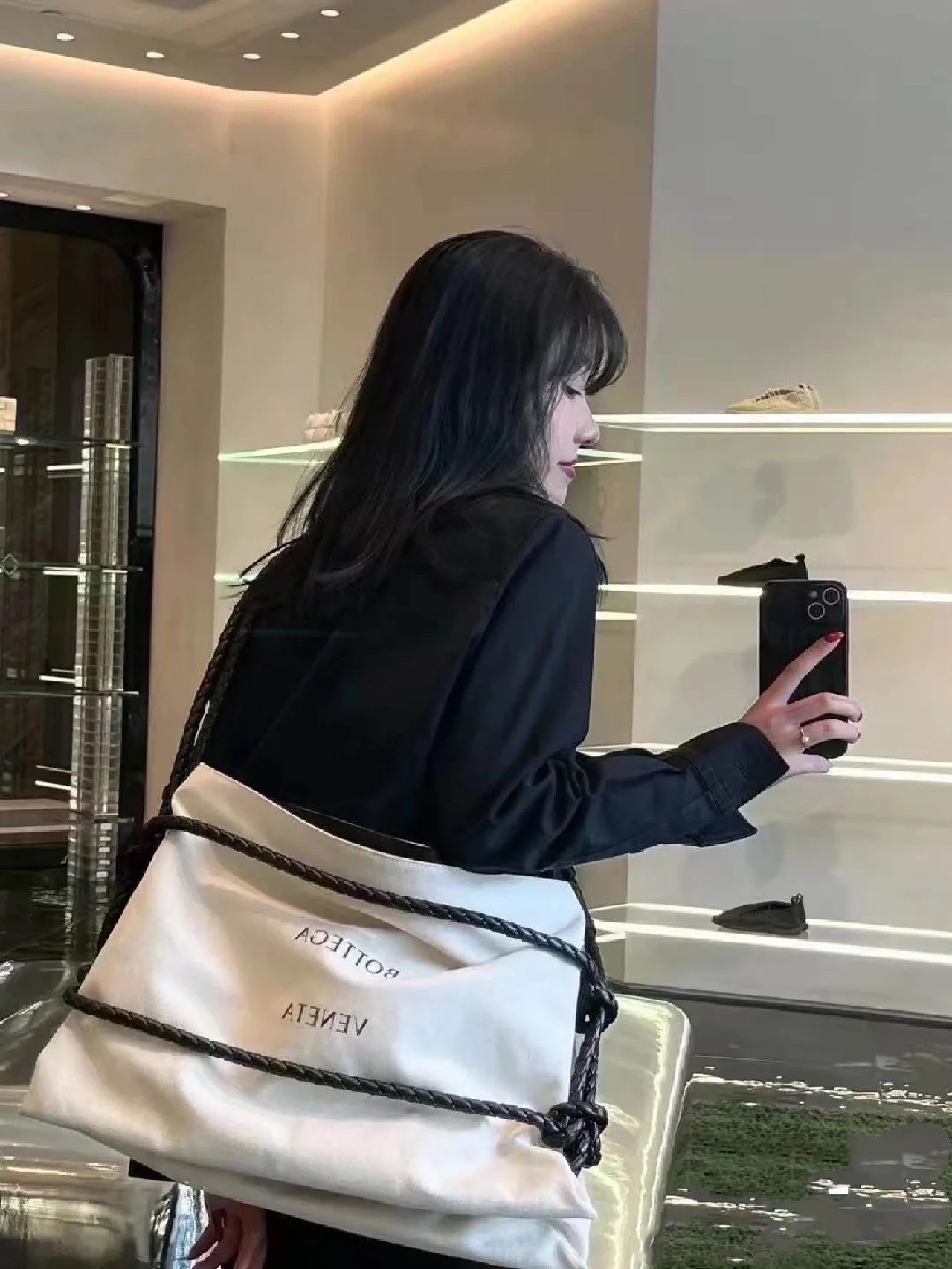 보테가 콰드론노 토트백