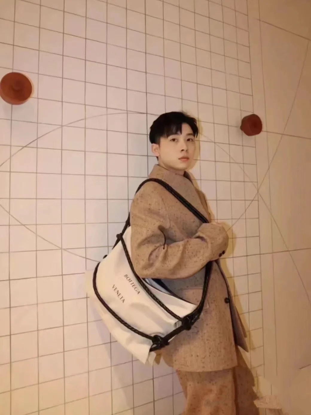 보테가 콰드론노 토트백