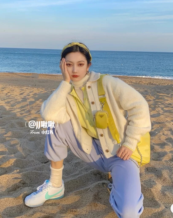 프라다 테수토 체인스트랩 호보백