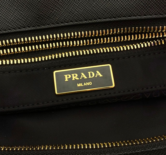 PRDA. 자수 로고 나일론백