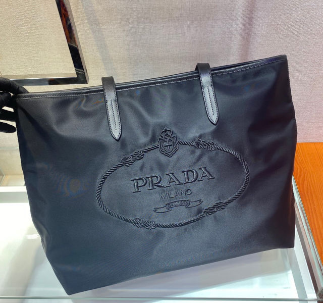 PRDA. 자수 로고 나일론백