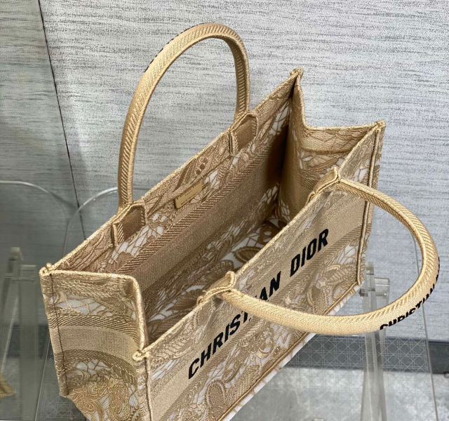 D. 버터플라이 레이스 마크라메 자수 미디엄 북 토트백
