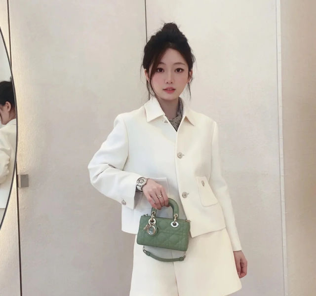 D. 레이디 디조이 미니(12color)