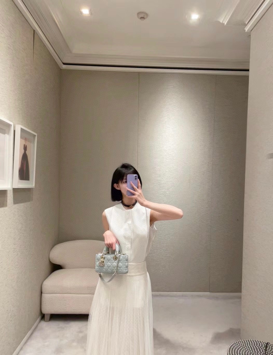 D. 디조이 스몰