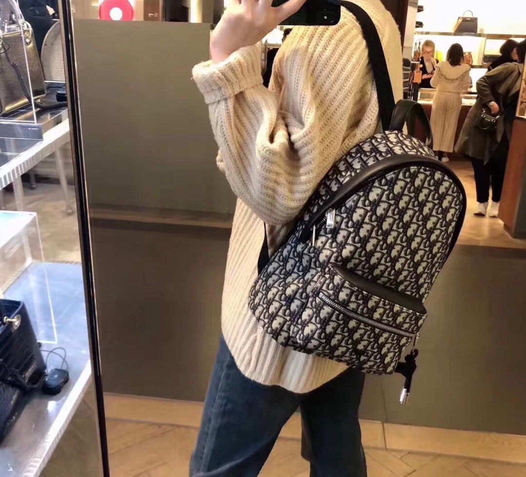 D. 오블리크 자카드 백팩 스몰