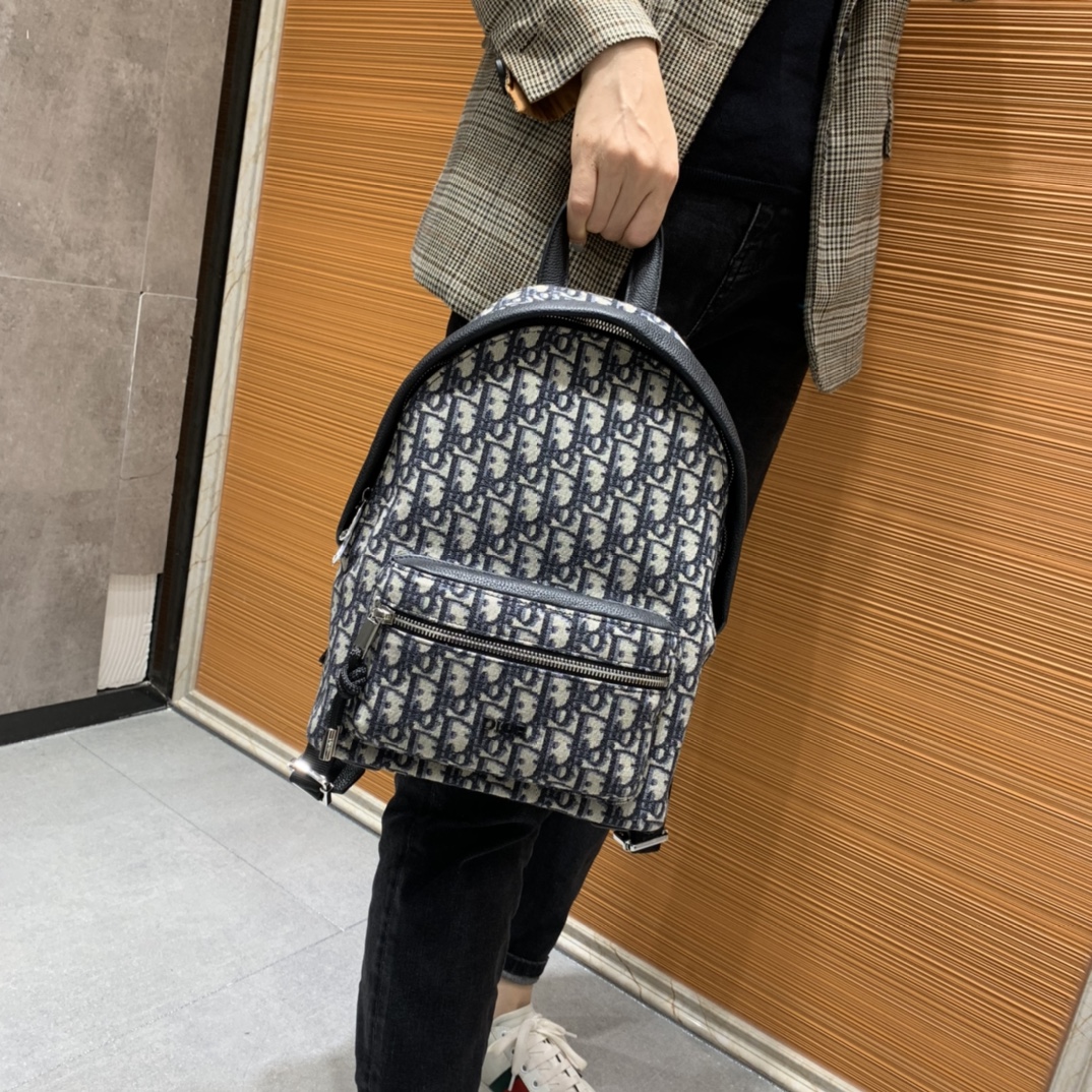 D. 오블리크 자카드 백팩 스몰