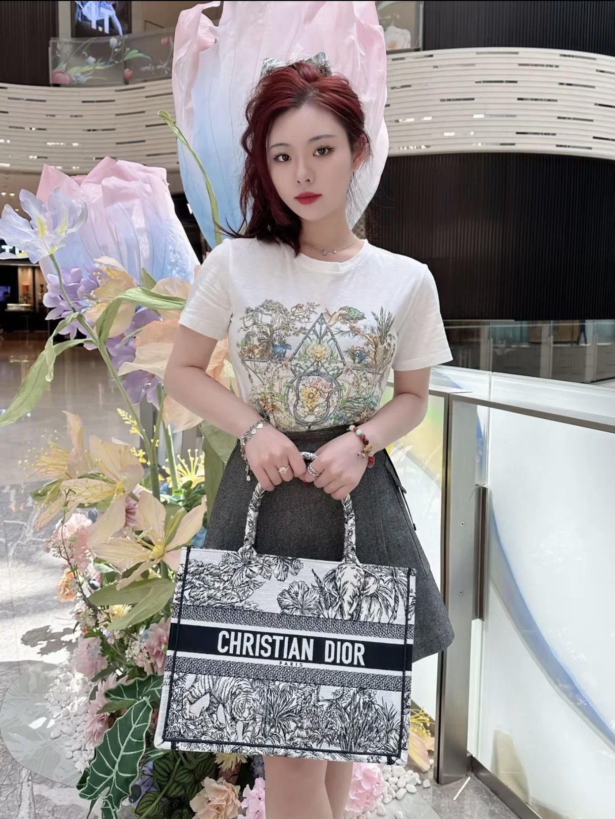 D. 에뚜왈 드 보야지 라지 북 토트백