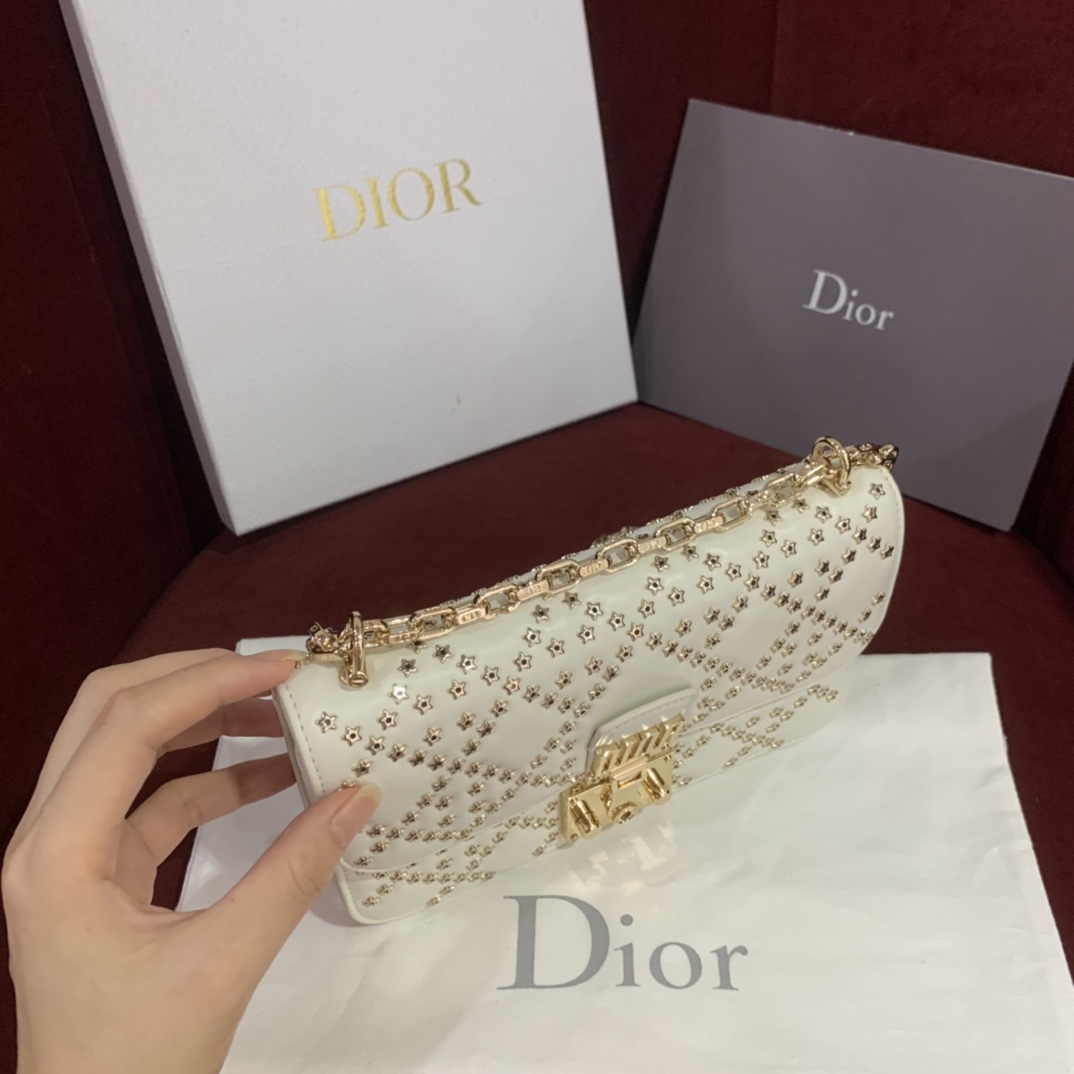 D. 어딕트 스터드 스몰 플랩백