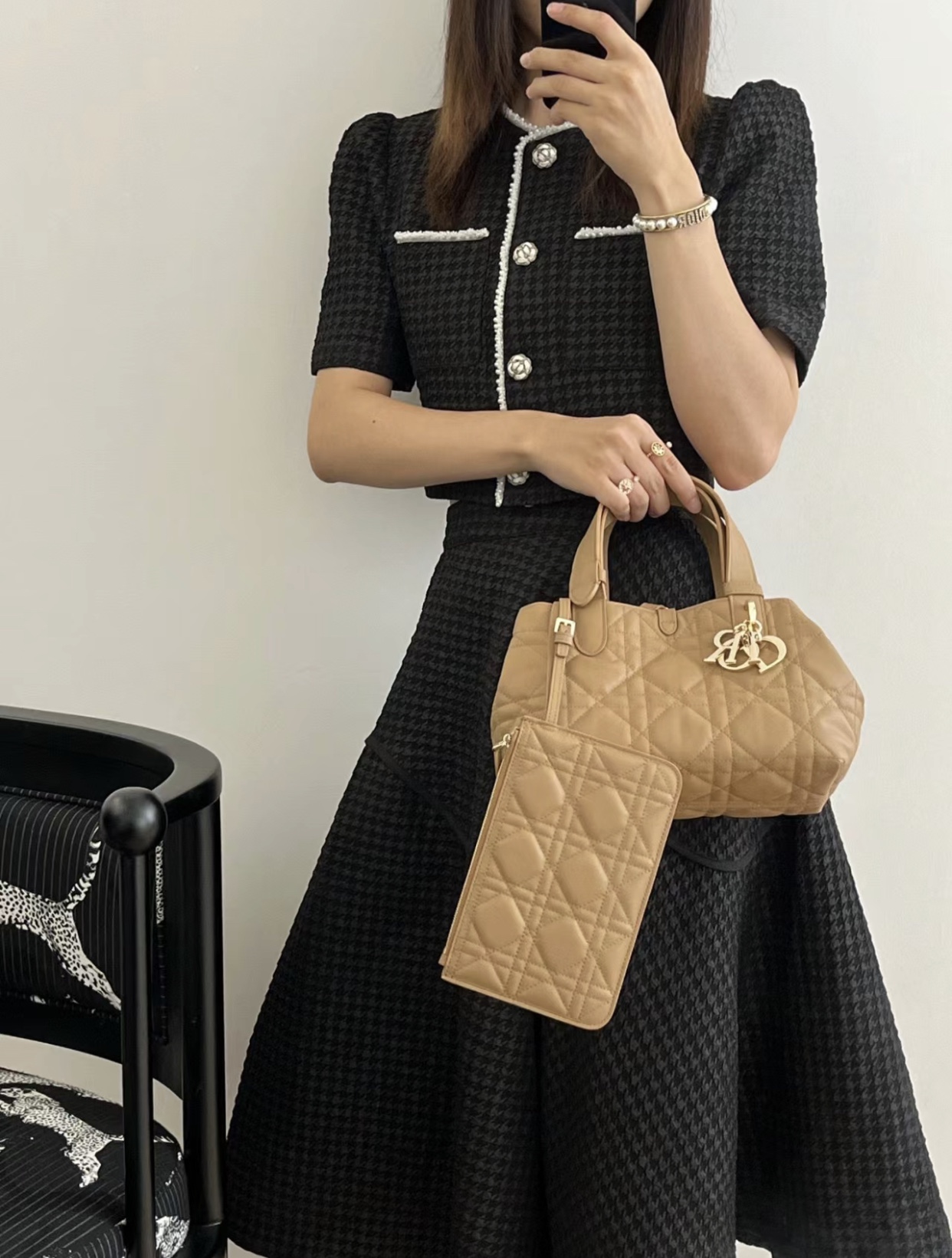 D. 뚜주흐 스몰백