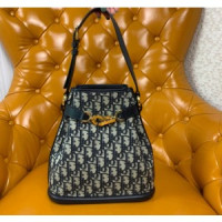 D. 세스트 뉴 버킷백