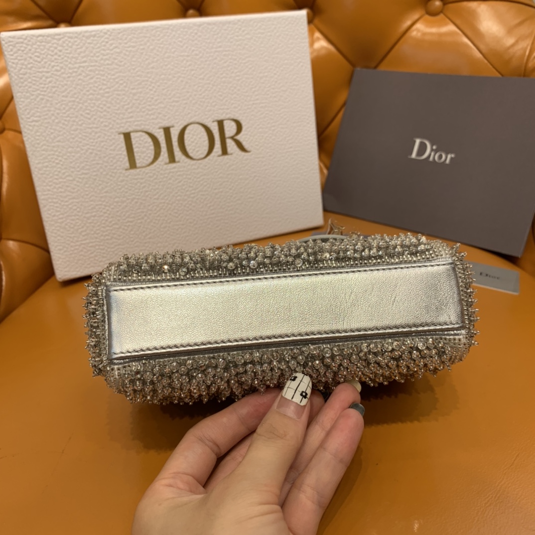 D. 마이크로 레이디 디 조이백