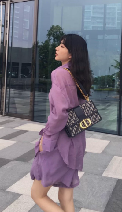 D. 오블리크 몽테인30 체인백