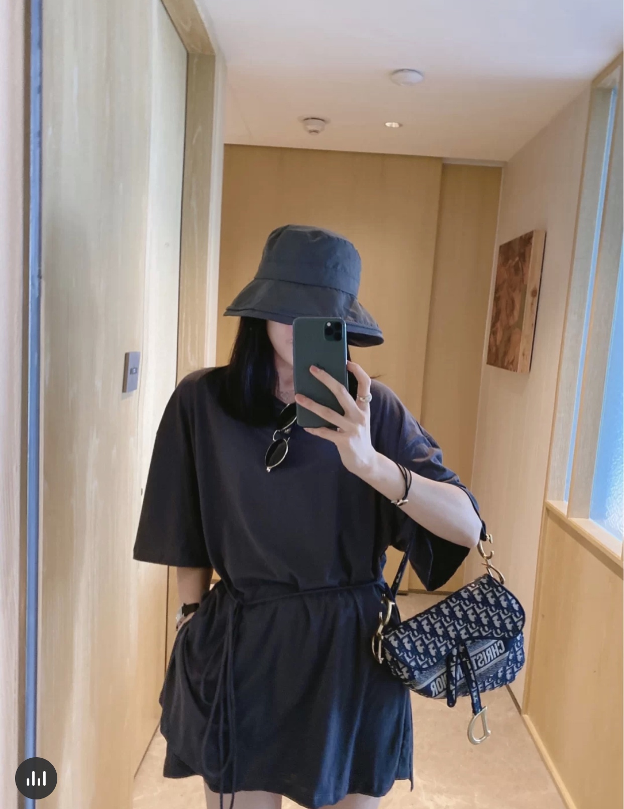 D.  오블리크 새들백