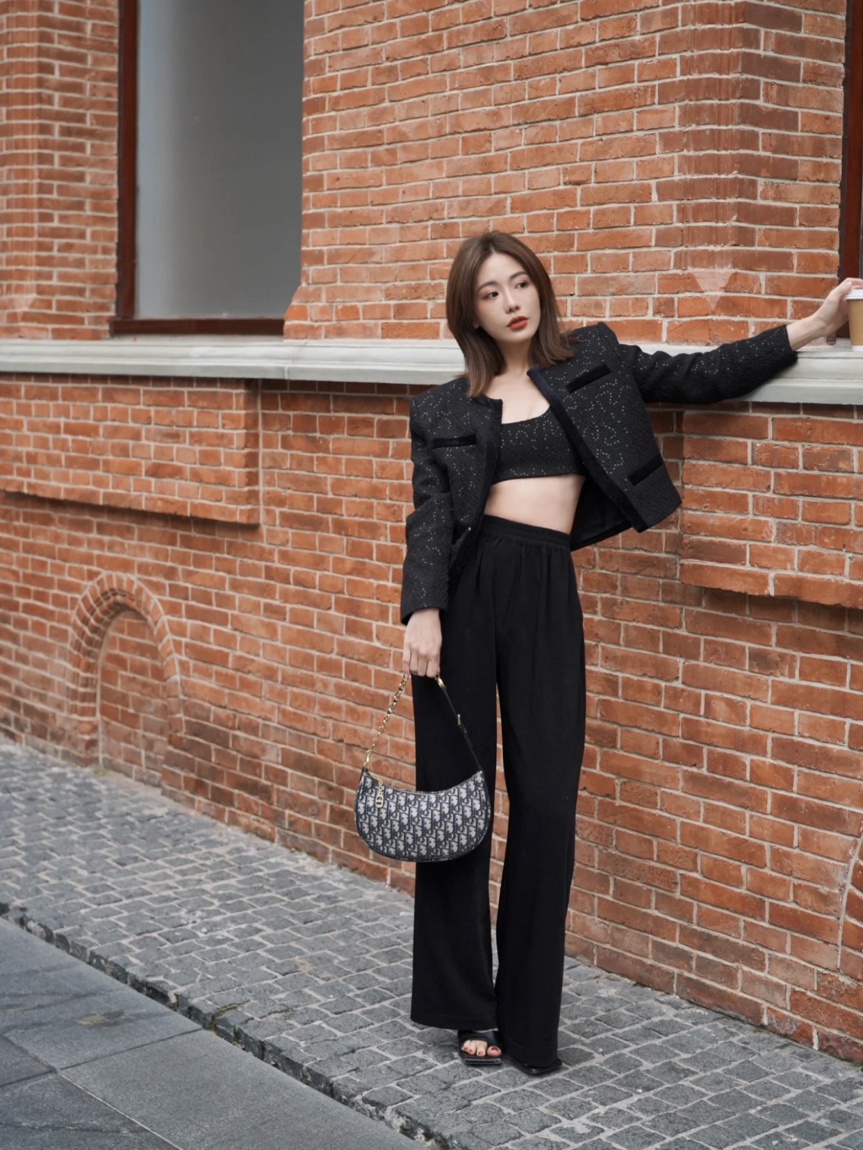 D.  오블리크 라운지백