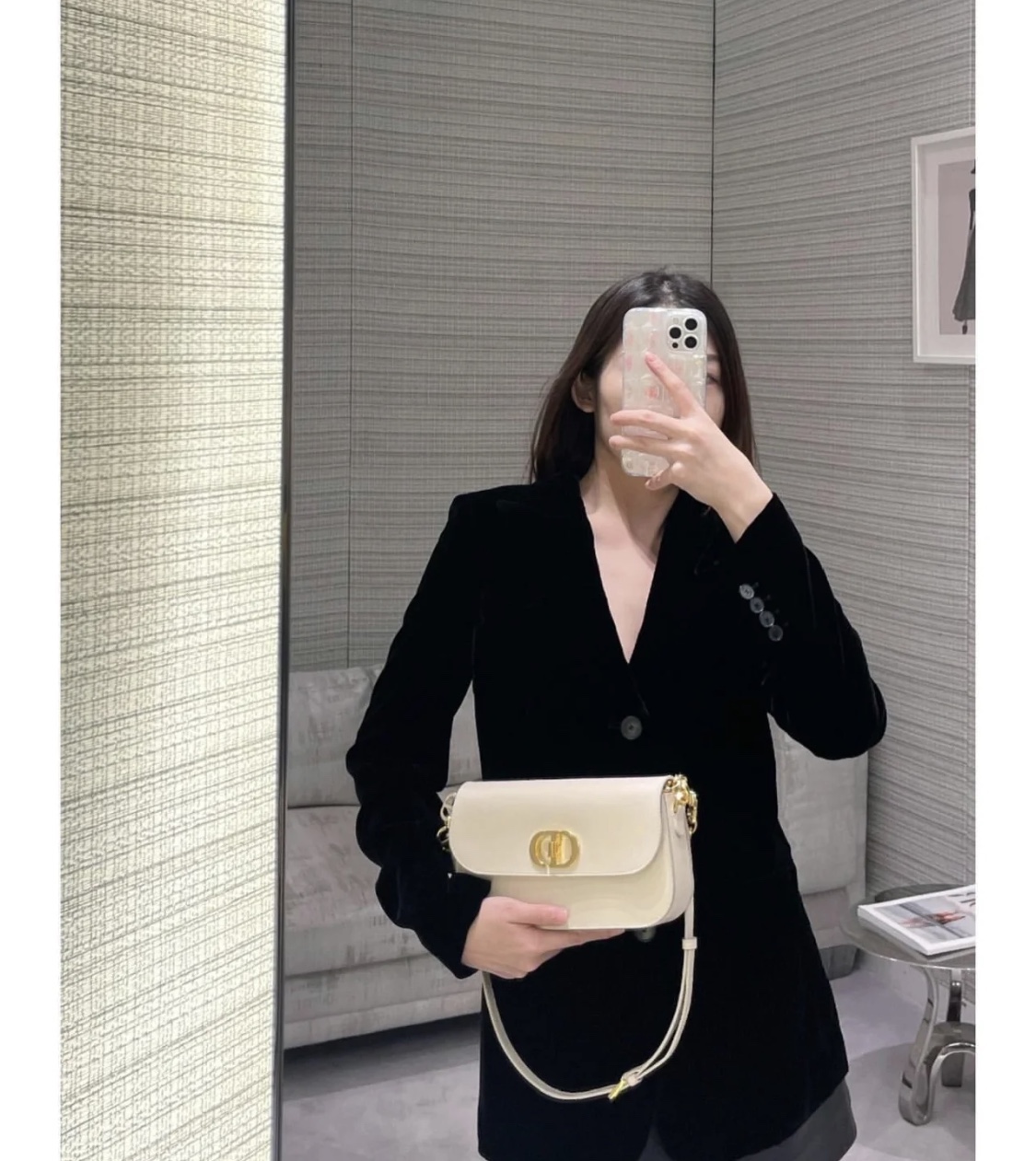 D.  몽테인 에비뉴백