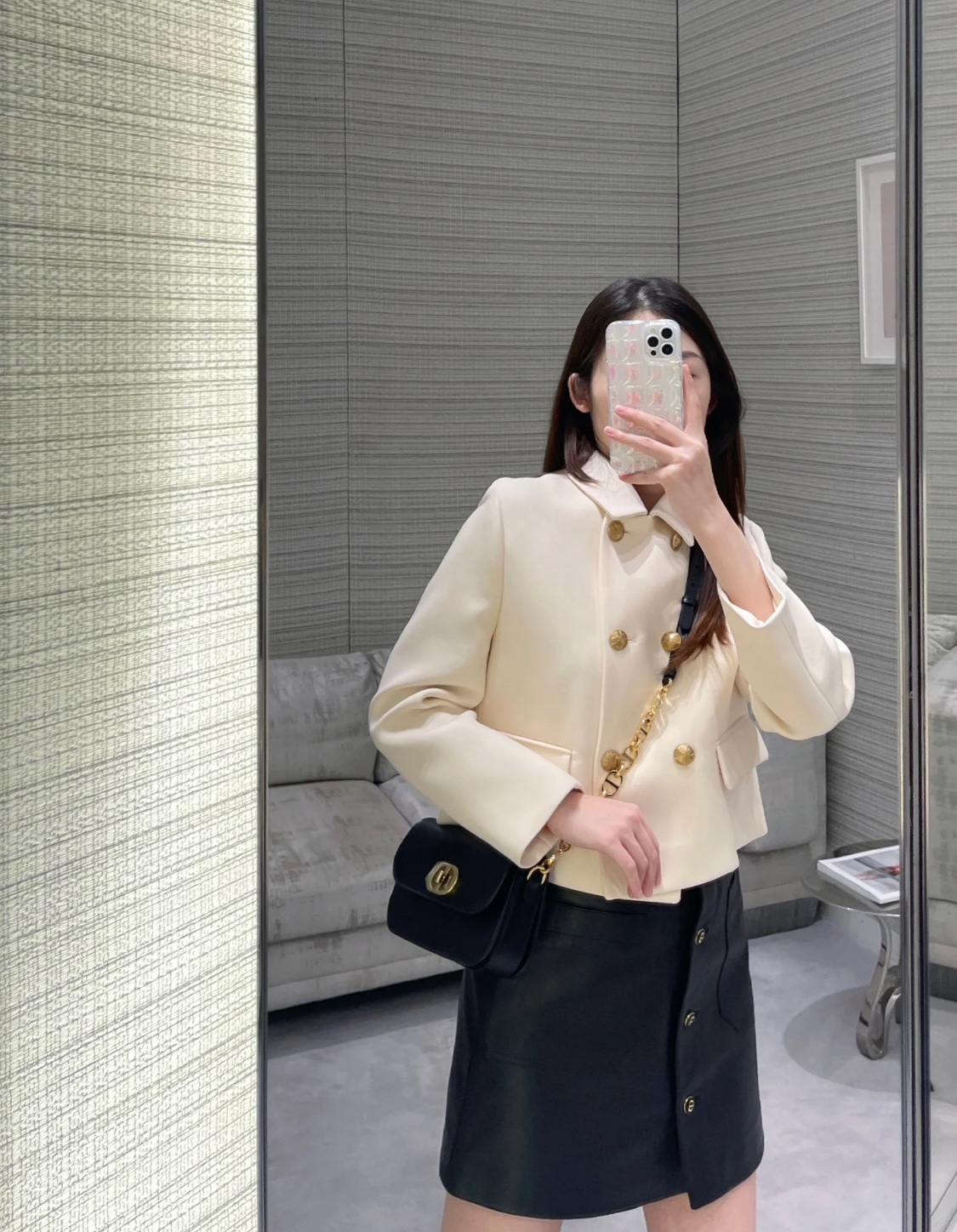 D.  몽테인 에비뉴백