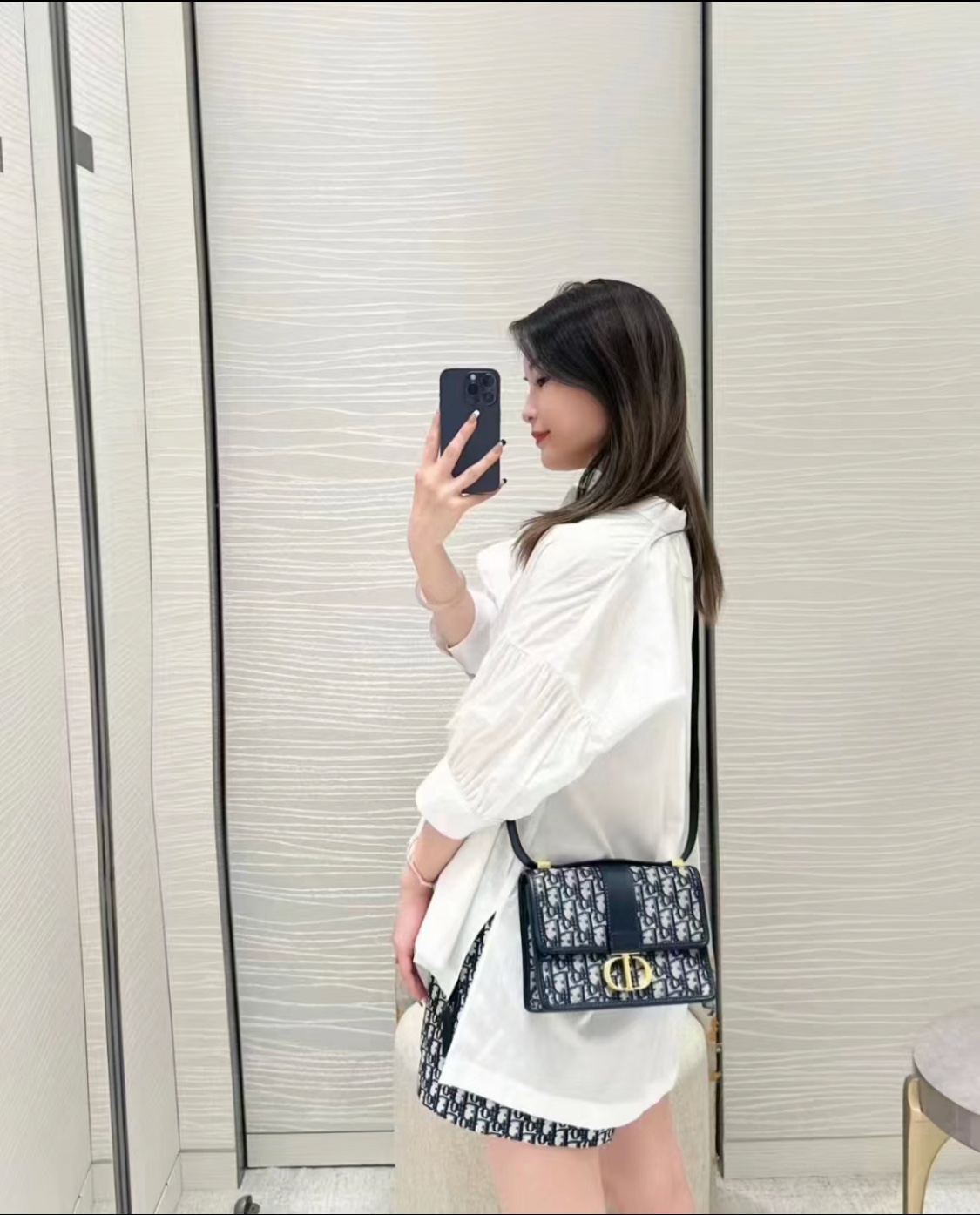 D.  몽테뉴 스몰 벨트백