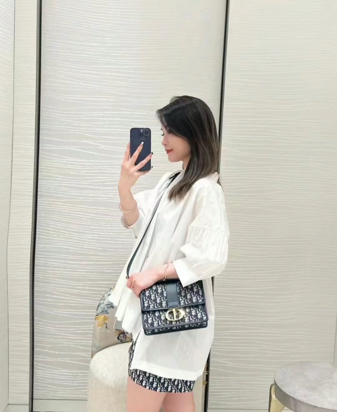 D.  몽테뉴 스몰 벨트백