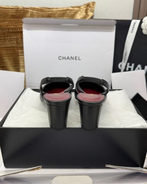 샤넬 스퀘어토 컬러블록 청키힐 샌들 6cm