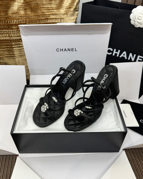 샤넬 까멜리아 하이힐 샌들 9cm (2color)