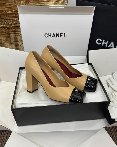 샤넬 스퀘어 토 청키 힐 8.5cm (2color)