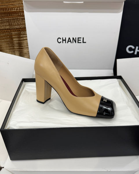 샤넬 스퀘어 토 청키 힐 8.5cm (2color)
