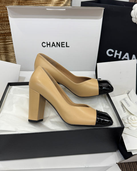 샤넬 스퀘어 토 청키 힐 8.5cm (2color)