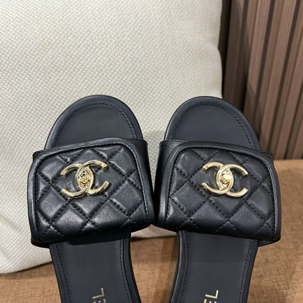 샤넬 25C 퀼팅 백팩 슬리퍼