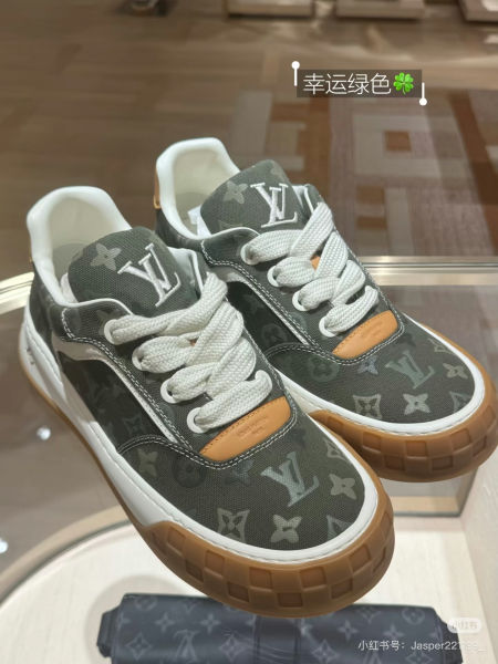 루이비통 틸티드 스니커즈(6color)
