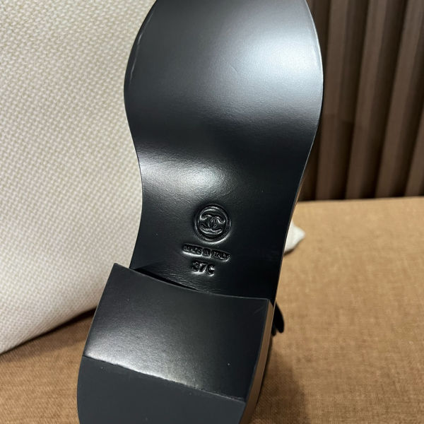 샤넬 컴뱃 부츠