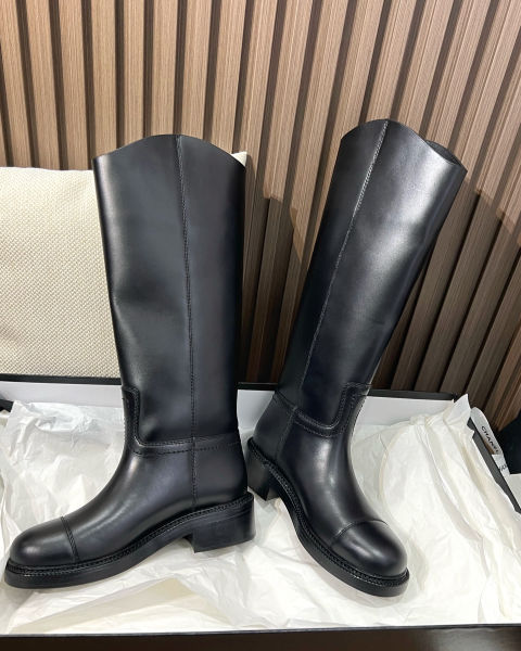 샤넬 롱 부츠